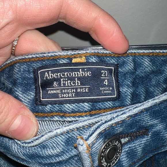 Abercrombie & Fitch High Rise “Annie” short - Picture 4 of 6